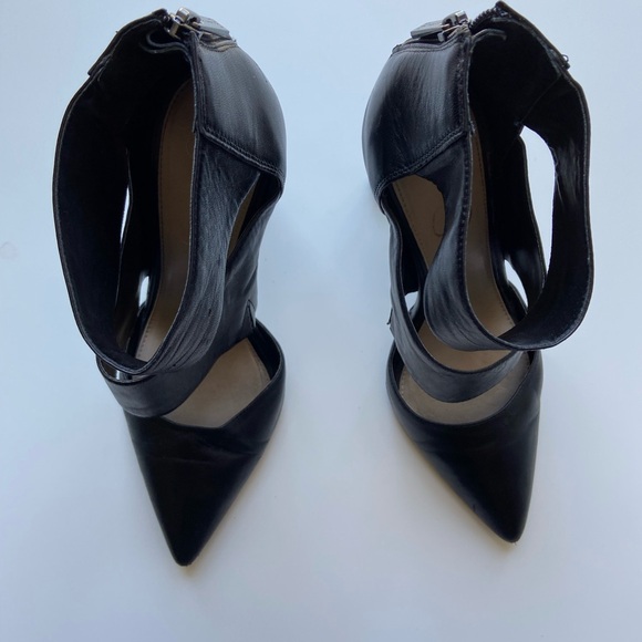 JESSICA SIMPSON Elegant Black Leather Stiletto Heels - Picture 4 of 10